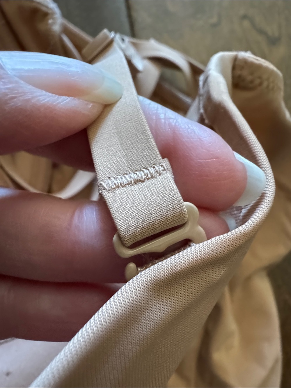 SKIMS Stretch Sheer Bodysuit - Light Beige - Picture 5 of 6